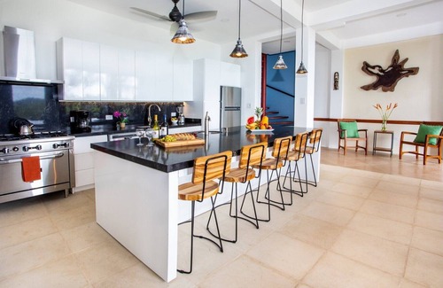 Manuel Antonio Villa | Balinese Style Tropical Villa w/4 suites Huge Ocean Views Private Pool