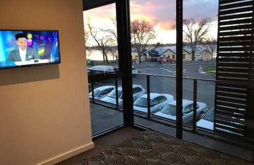 Lake Wendouree Apartment | Ballarat - On the Lake with gift voucher