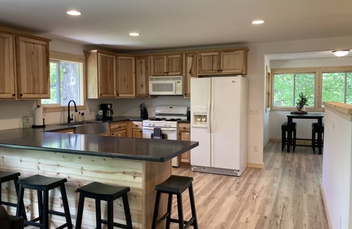 Balsam Lake House | Balsam Lake Cabin and Pickleball Retreat