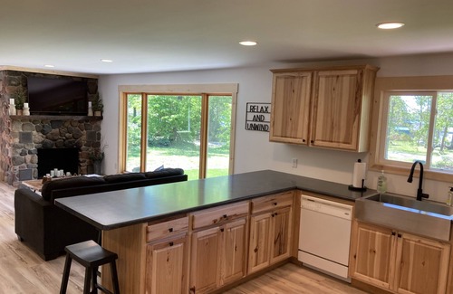 Balsam Lake House | Balsam Lake Cabin and Pickleball Retreat