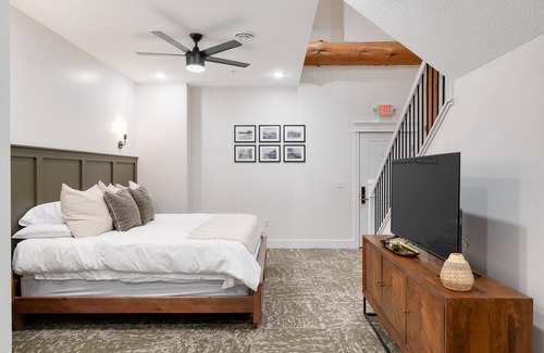 Balsam Lake Hotel | Balsam Lake Lodge