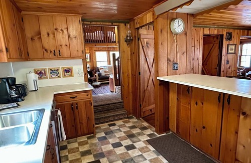 Balsam Lake Cabin | Balsam Lake Timeless Howards Fern Hill Cabin