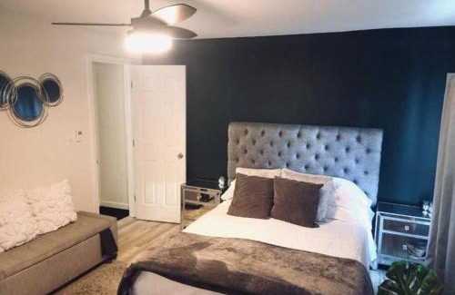 Downtown Baltimore Apartment | Baltimore Beauty! Johns Hopkins! 3 bedroom apt