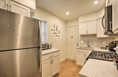Downtown Baltimore House | Baltimore Townhome Near Oriole Park w/A/C!
