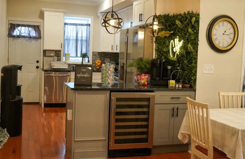Richnor Springs House | Baltimore Townhouse: A Home Away From Home
