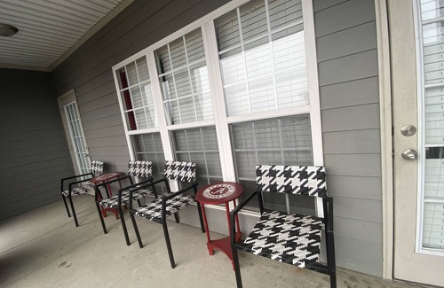 Tuscaloosa Condo | Bama Condo only a Half Mile from Campus and Bryant Denny Stadium!