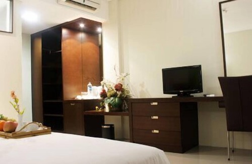 Palmerah Hotel | Bamboo Inn Hotel & Cafe