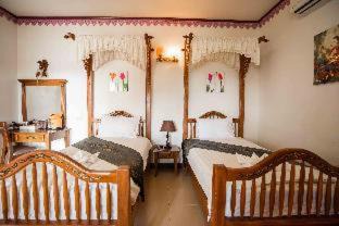 Trang Hotel | Ban Ao Thong