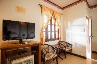 Trang Hotel | Ban Ao Thong