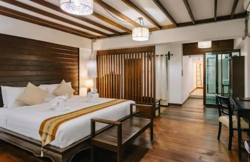 Thapae Hotel | Ban Chang Tong Hotel