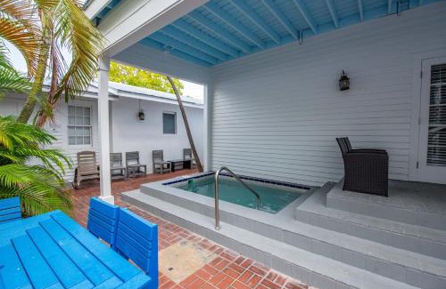 Historic Seaport Apartment | Banana Split