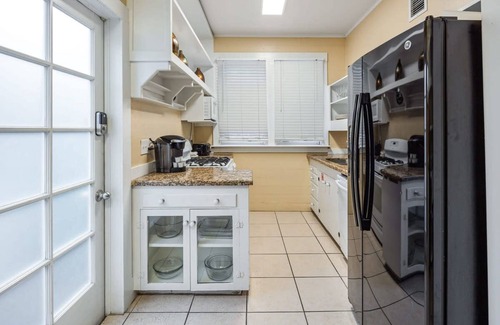 Historic Seaport House | Bananas Foster by Brightwild Epic Guesthouse