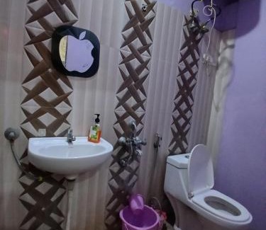 Lanka House | Banarasiya Guest House