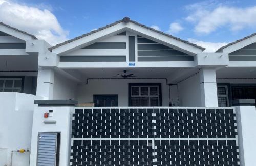 Daerah Kulai House | Bandar putra Ktv Snooker BBQ/IOI Mall/JPO/Aeon/Senai Airport/Kulai