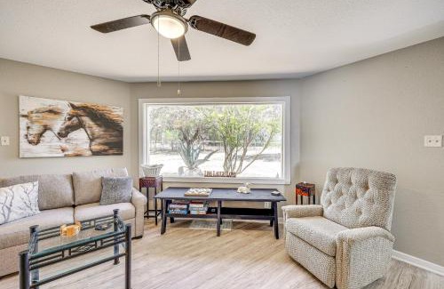 Bandera House | Bandera Carriage House with Medina River Access!