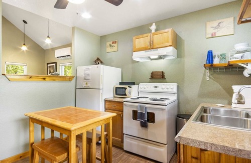 Bandera Cabin | Bandera Stronghold Red Cloud