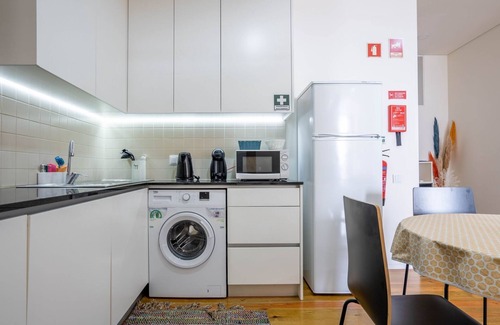 Povoa De Varzim Apartment | Banho de Mar 11 by LovelyStay