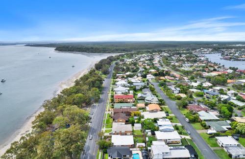 Banksia Beach House | Banksia Beach Views!