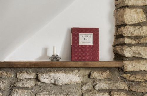 Chipping Norton House | Banksia Cottage