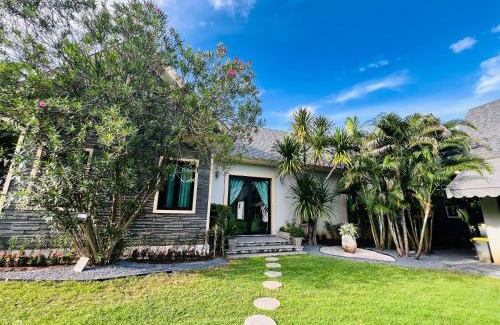 Chiang Mai Villa | Bann 5 Rai Poollvilla