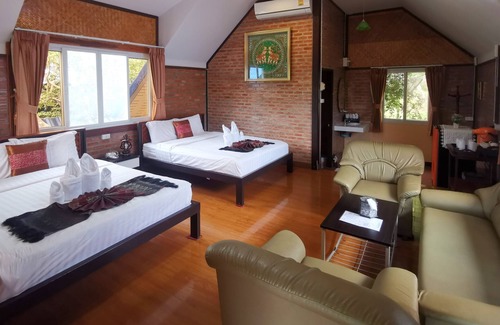 Mae Hong Son Hotel | Banphu Montalang Resort