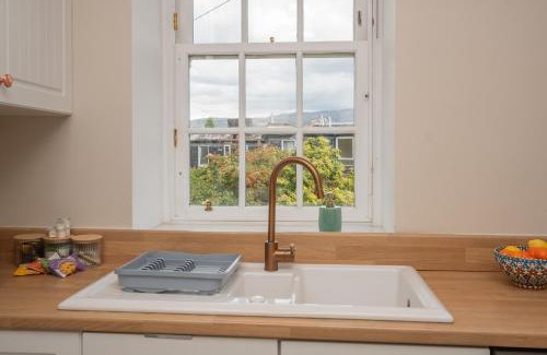 Whiteness Apartment | Banrigh House