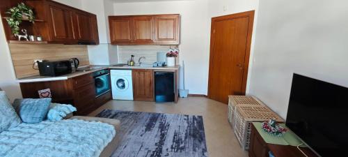 Razlog Apartment | Bansko Pirin Golf & Country Club Blue Mountains View