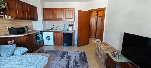 Razlog Apartment | Bansko Pirin Golf & Country Club Blue Mountains View