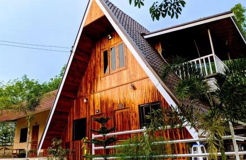 Chiang Khan Resort | Bansuanphuhong Resort