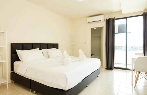 Bang Kra So Hotel | Bansuay Phra Nang Klao
