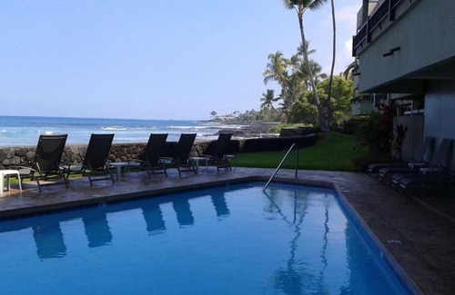 Kailua-Kona House | Banyan Tree 403C by Casago Kona - On the Pacific