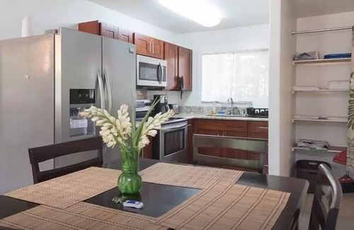 Waialee Apartment | Banzai Surf B - A/C included, steps to the beach!