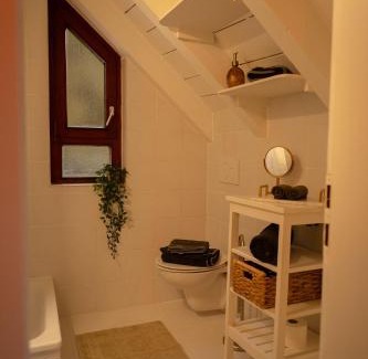 Huefingen Apartment | Baptistle