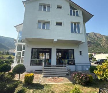 Bulqize Hotel | Bar-Hotel IRDI