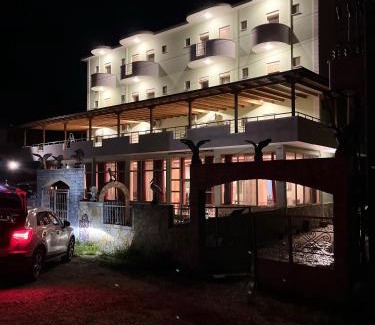 Divjake Hotel | Bar Hotel Kristaq Daja