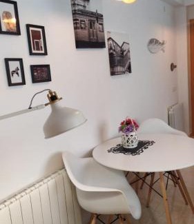 El Roc de Sant Gaieta Apartment | Bara Blanc Beach
