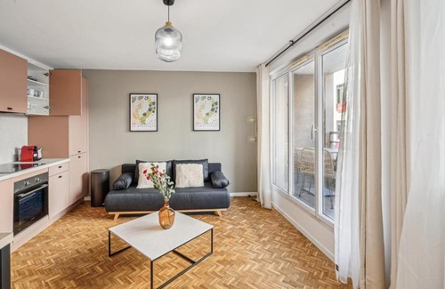 Villette - Maisons Neuves Apartment | Baraban Apartment for 4 people with Balcony near Part-Dieu