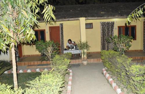 Bardia Hotel | Bardia Wild Side Hotel