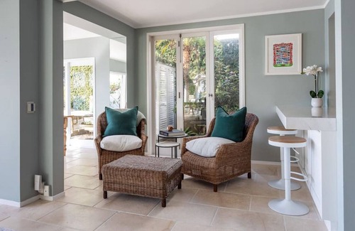 Devonport Apartment | Barefoot on the Beach in Devonport
