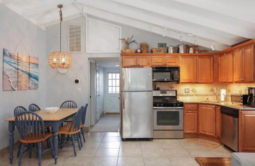 Ocean Beach III House | Barefoot Villa- 3 min walk to Lavallette beach