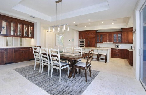 Captiva House | Barefoot Way Beachfront 5 Bedroom/5.5 Bath House