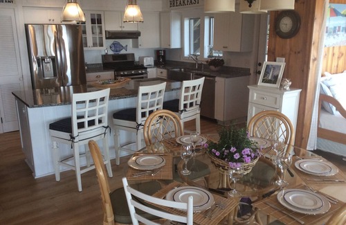 Dewey Beach House | BARGAIN HUNTERS AUG 28-29 Half Price! Charming Beachfront Townhome With Parking