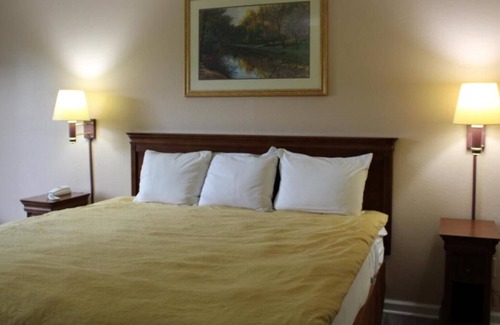 Mount Vernon House | Bargain Stay at Mount Vernon! Stay Minutes from College Avenue Historic District