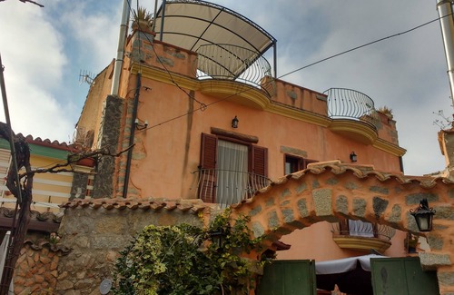 Bari Sardo House | Bari Sardo, villa with all amenities close to paradise beaches (FREE WI FI)