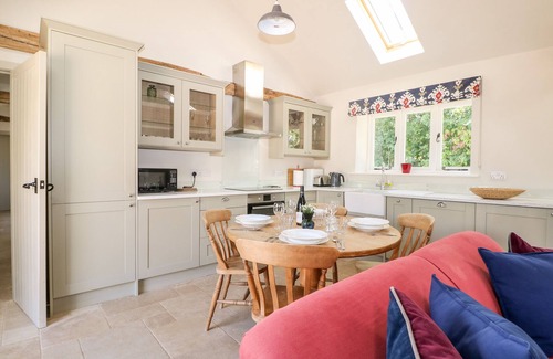 Alresford Cottage | BARLEY COTTAGE, pet friendly, character holiday cottage in Cheriton