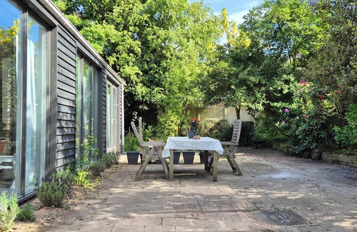 Eindhoven House | Barn converted into cosy studio with garden and free parking in Eindhoven