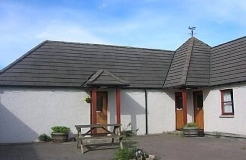 Newtonmore Cottage | Barn Cottage With Stunning Views Of The Cairngorm Mountains And Local Wildlife.