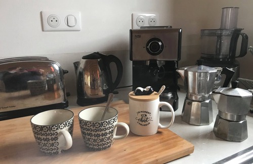 Miribel-les-Echelles House | Barn in the country. Shared house. Animal welcome!