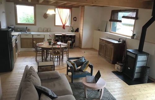 Miribel-les-Echelles House | Barn in the country. Shared house. Animal welcome!