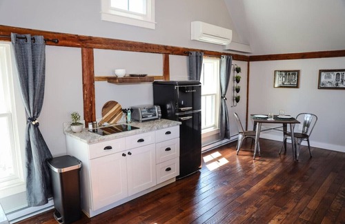 Bridgton Condo | Barn on Pleasant- walk to town NO EXTRA FEES